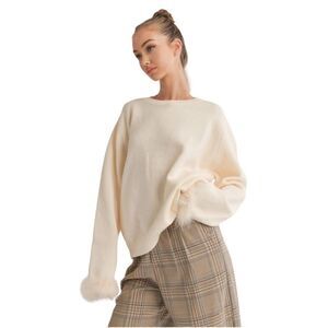 NWT Klesis Oversized Snow Sweater Cream Feather Cuff